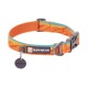 Orange und blau gemustertes Hundehalsband mit einer metallenen Schnalle und einem Anhänger, mit dem 'RUFFWEAR'-Logo.