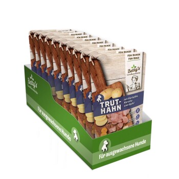 Präsentation von Betty's Landhausküche Hundefutterpackungen, mit dem Geschmack 'Trut-Hahn' mit Kartoffeln, Karotten und Äpfeln, gekennzeichnet für erwachsene Hunde.