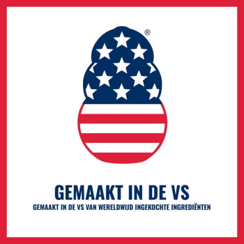 Gestileerde poot met Amerikaanse sterren en strepen boven Nederlandse tekst: 'GEMAAKT IN DE VS' en 'VAN WERELDWIJD INGEKOCHTE INGREDIËNTEN'.