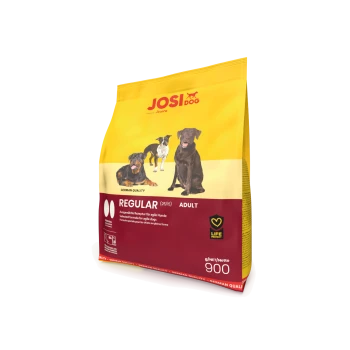 Kartonbox mit mehreren Tüten JOSI DOG Regular Adult Hundefutter, gekennzeichnet als Wertpaket von 4,5 kg, mit Bildern von Hunden.