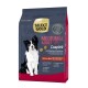 Select Gold hondenvoer zak met een zwart-witte hond, gelabeld "MEDIUM ADULT" voor honden van 11-25 kg, met rundvlees als hoofdingrediënt.