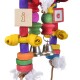 Buntes Vogelspielzeug mit Holzperlen, Glocken und weichen, kaubaren Elementen, ideal für Haustier-Vögel zum Spielen und Kauen.