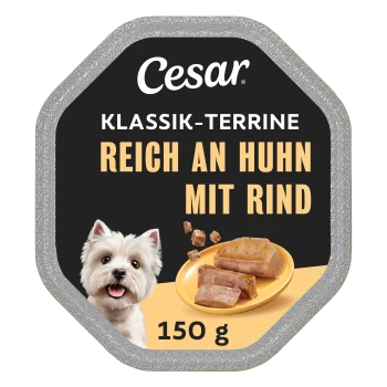 Etykieta karmy Cesar przedstawiająca małego białego psa i talerz terriny; napis 'KLASSIK-TERRINE REICH AN HUHN MIT RIND' oraz '150 g'.