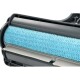 Close-up van een blauwe reinigingsrolleraccessoire voor een huisdierverzorgingshulpmiddel, met een gestructureerd oppervlak en een grijze plastic behuizing.