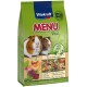 Eine Tüte Vitakraft MENU Vital Meerschweinchenfutter mit zwei Meerschweinchen auf der Vorderseite, mit Text, der natürliche Zutaten und Vitamine hervorhebt.