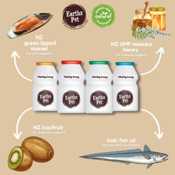 Earthz Haustierprodukte: vier Flaschen "Vitality Gravy" mit Logo, plus NZ grüne Muschel, Manuka-Honig, Kiwi und Hoki-Fischöl.