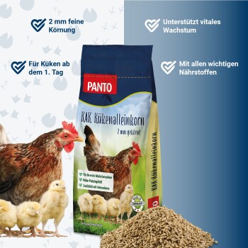 Ein großer Haufen kleiner, zylindrischer Haustierfutterpellets in hellbrauner Farbe, geeignet für verschiedene Haustiere.