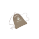 Eine beige Zugbeutel mit dem Text "WILD HAZEL" und einer Grafik eines Hundes innerhalb eines Herzlogos.