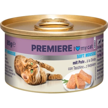Soft Mousse Pute 18x85 g Dosenkatzenfutter mit der Aufschrift "Premiere I ❤️ meine Katze", das weiche Mousse mit Truthahn enthält, 85g, und ein Bild einer verspielten Katze zeigt.