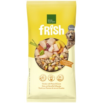 Gelbe Real Nature Frish Senior-Hundefuttertüte, Huhn mit Kartoffel & Karotte, grünes 'NEW - NEU'-Label und Hundefoto.