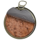 Geöffnete Dose Nassfutter mit brauner Pâtéstruktur, Metalldeckel mit Zuglasche teilweise zurückgeklappt
