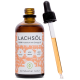Lachsölprodukte in verschiedenen Behältern, beschriftet mit "100% natürlich mit Omega 3," geeignet für Hunde aller Größen und Altersgruppen.