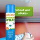 Eine Hand hält eine Dose ARDAP Spinnen Spray, beschriftet als Spinnenabwehrmittel, mit dem Text "Schnell und effektiv" und Anwendungshinweisen.