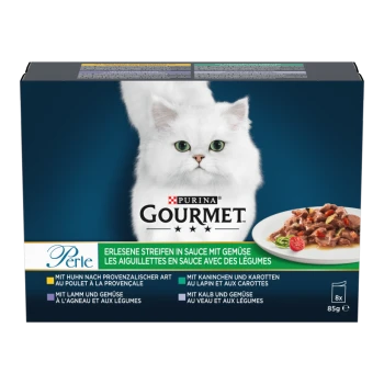 Weiße flauschige Katze mit grünen Augen auf einem blauen Hintergrund, mit einer Schachtel Purina Gourmet Katzenfutter mit verschiedenen Fleisch- und Gemüseoptionen.