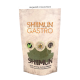 Packung des Shiimun Gastro Haustierergänzungsmittels, in erdigen Tönen, mit Text, der natürliche Zutaten und Vorteile hervorhebt.