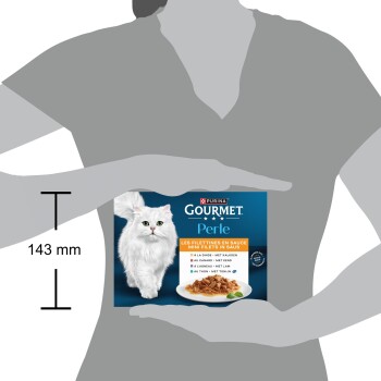 Boîte Purina Gourmet Perle pour chat avec chat blanc à poils longs, bol de filets en sauce, étiquette « GOURMET Perle » et 143 mm