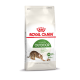 Sac de nourriture pour chats Royal Canin Active Life Outdoor avec un dessin d'un chat actif, mettant l'accent sur la nutrition pour la santé féline.