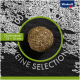Eine runde Haustierfutterpellet auf einem dunklen Hintergrund, beschriftet mit "100% ALL IN ONE" und "KEINE SELECTION," mit einer Größenangabe von "Durchmesser 12 – 15 mm."