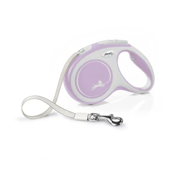 Eine lila ausziehbare Hundeleine mit einem weißen Griff und einem silbernen Clip, mit einem Design einer Hundesilhouette, beschriftet mit "flexi."