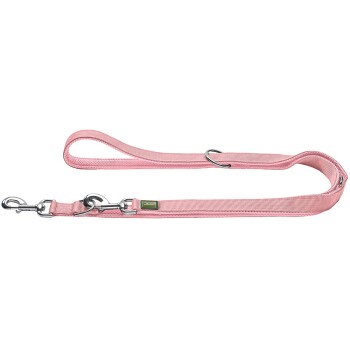 Rosa Hundeleine mit einem stabilen Clip und einem Schlaufengriff, mit einem kleinen Markenschild.