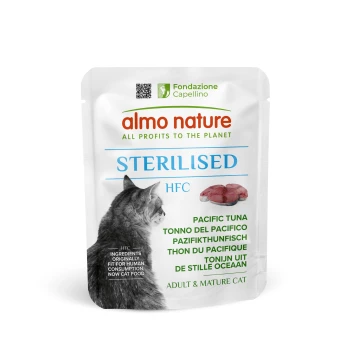 Almo Nature sterilisiertes Katzenfutterbeutel mit Pacific-Thunfisch-Geschmack für erwachsene und ältere Katzen, mit Katzenbild.