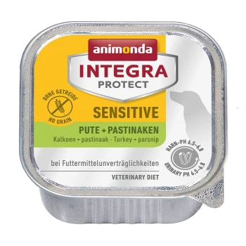 Verpakking van nat hondenvoer gelabeld 'animonda INTEGRA PROTECT SENSITIVE' met kalkoen en pastinaak, met 'No Grain' verklaring.
