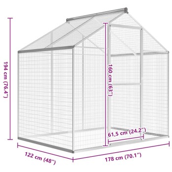 Ein großer weißer Metall-Haustierkäfig mit beschrifteten Abmessungen: Höhe 194 cm (76,4"), Breite 122 cm (48"), und Tiefe 178 cm (70,1").