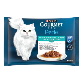 Pack Purina Gourmet Perle pour chat avec chat blanc à poils longs, assiette de poisson, texte « Les Plaisirs de la Mer », logo MSC, 4x85 g