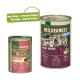 Zwei Dosen Haustierfutter mit der Aufschrift "Wilderness Pure Horse" und einer Ankündigung des neuen Designs. Die größere Dose zeigt 95% Fleisch, 5% Gemüse und 0% Getreide.
