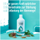 Eine Flasche Green Hero Bronchial Flüssigkeit für Haustiere, umgeben von Kräutern und einem Glas, das natürliche Atemunterstützung fördert.