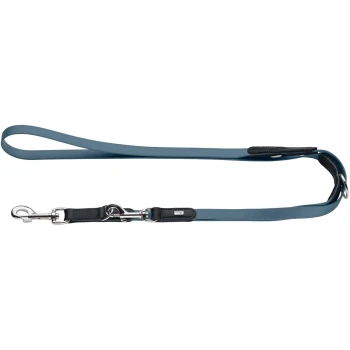 HUNTER verstellbare Hundeführleine wolmar biothane x leder blau 1,6 cm Türkis-blaue, verstellbare Hundeleine mit Handschlaufe, schwarzen Lederakzenten, silbernen Karabinern und O-Ringen sowie kleinem Metall-Logoschild.