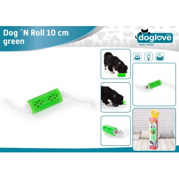 Grünes Dog 'N Roll Spielzeug, 10 cm, mit einem Hund, der damit spielt. Verpackung in der unteren rechten Ecke gezeigt.