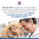 Logo Hill's avec texte en français sur plus de 220 vétérinaires et nutritionnistes assurant une vie plus longue et plus saine aux animaux, avec une personne tenant doucement le visage d'un golden retriever.