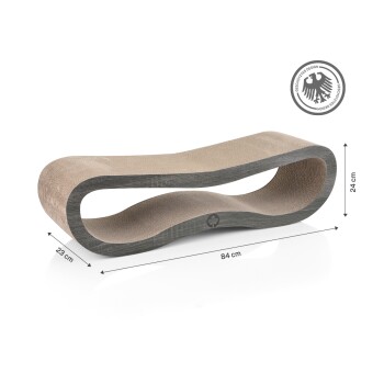 Stilvoller Kratzbaum für Katzen mit einem einzigartigen Wellen-Design, 84 cm lang, 23 cm breit und 24 cm hoch, in neutralen Farben.