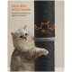 Eine flauschige graue Katze, die spielerisch an einem dicken schwarzen Kratzbaum kratzt, mit dem Text "Extra dick, extra Freude" und "13 cm."