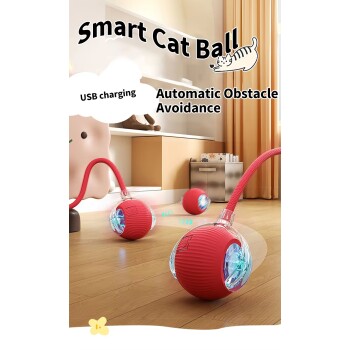 Smart Cat Ball Spielzeug in Rot mit USB-Ladung und automatischen Hindernisvermeidung, rollt auf einem Holzboden in einem gemütlichen Raum.