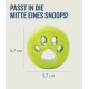 Grünes Hundespielzeug mit Pfotenabdruckdesign, misst 5,7 cm, mit dem Text "Passt in die Mitte eines Snoops!"