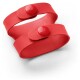 Rotes Gummihundespielzeug mit zwei Schlaufen und Druckknopfverschlüssen, entworfen für interaktives Spielen.