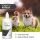 Flasche mit REAVET Wurmholz-Mix, ein natürliches flüssiges Wurmheilmittel für Haustiere, mit zwei glücklichen Corgis, die auf einem grasbewachsenen Feld spielen.