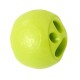Helle grüne Hundespielzeugkugel mit drei Löchern, mit einem eingestanzten Hundelogo auf einer Seite.