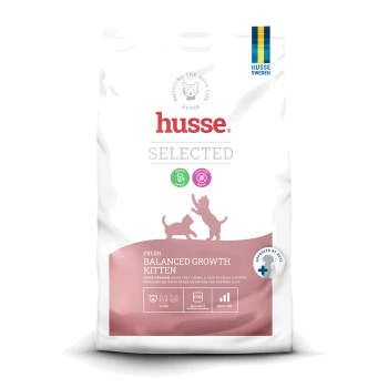 Katzenfuttertüte beschriftet mit "Kattunge" für Kätzchen, mit einer Cartoon-Katze, und Text, der hohe Energie, Taurin und FOS hervorhebt.