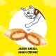 Eine Cartoon-Katze, die nach einem geteilten Leckerli mit knuspriger Außenseite und cremiger Füllung greift, der Text lautet "AUßEN KROSS, INNEN CREMIG."