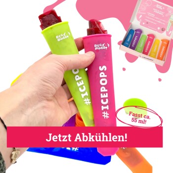 Eine Hand hält rosa und grüne Eisformen mit der Aufschrift '#ICEPOPS' vor einem Hintergrund von weiteren Formen und dem Text 'Jetzt Abkühlen!'