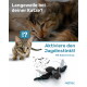 Bild eines verspielten Katzenspielzeugs in Form einer Fledermaus, das die Interaktion für Katzen mit Katzenminze fördert. Text lautet "Aktiviere den Jagdinstinkt! Mit Katzenminze."