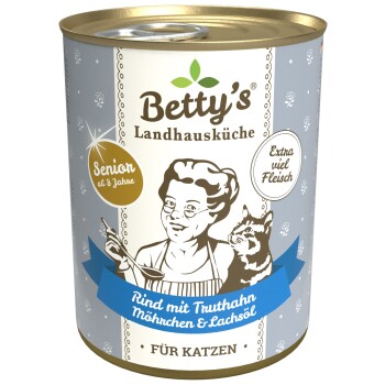 Dose mit Betty's Landhausküche Katzenfutter, beschriftet für Senioren, mit Rindfleisch, Truthahn, Karotten und Lachsöl.